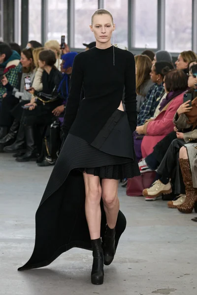 Look 4
